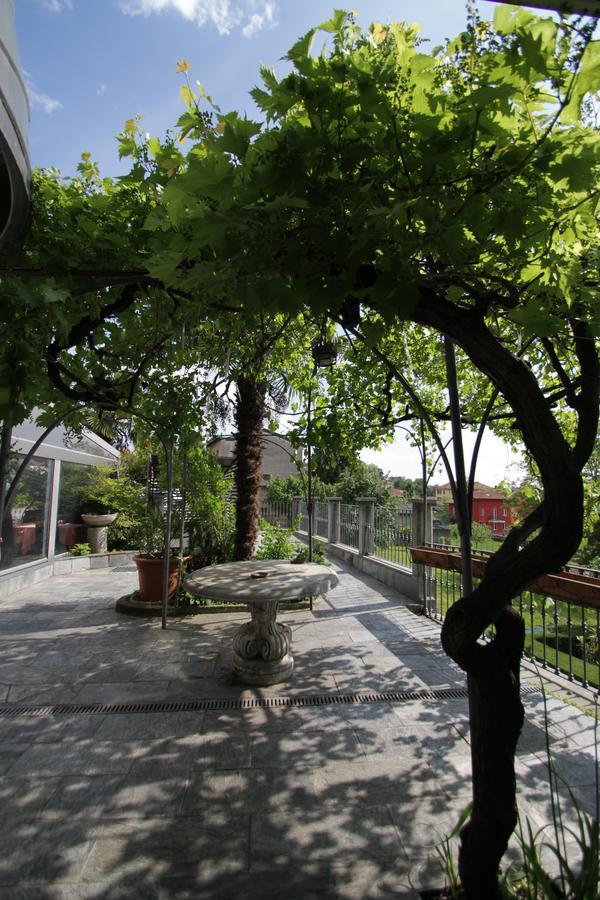 Villa Oldrado Cantù Exteriör bild